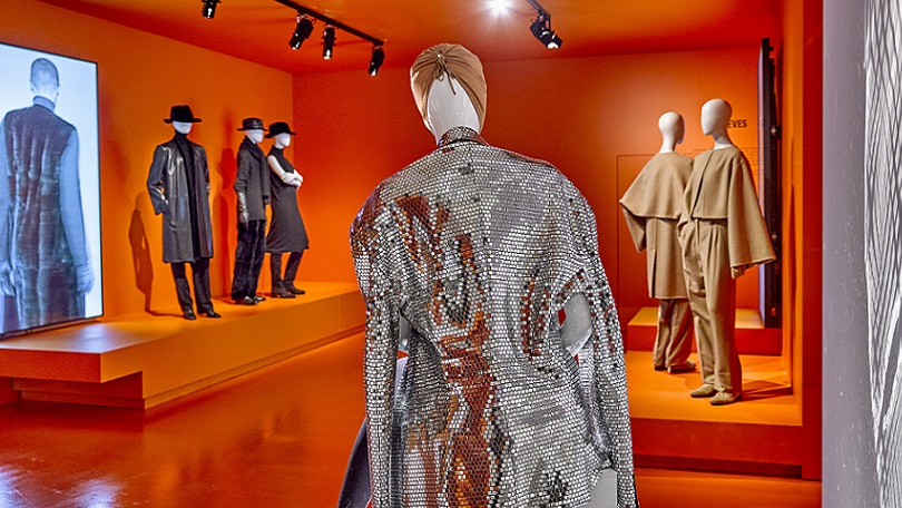 Native campaign about fashion museum
