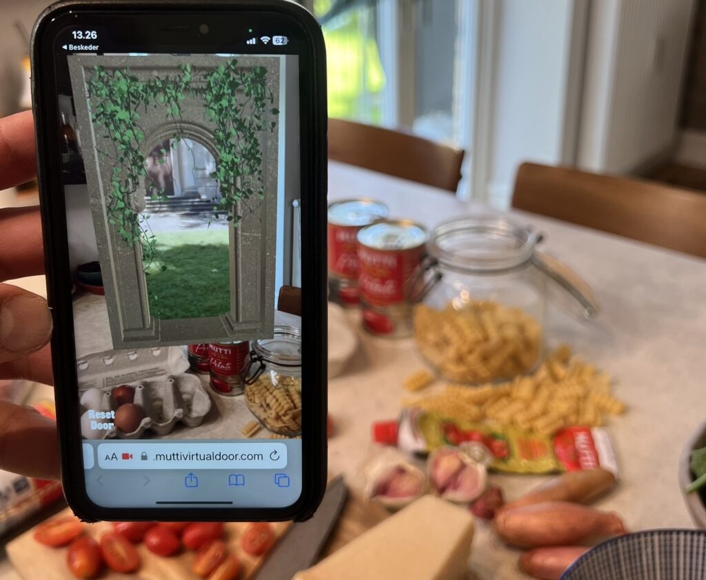 Virtual Door: Influencer Campaign focusing on trust and origin